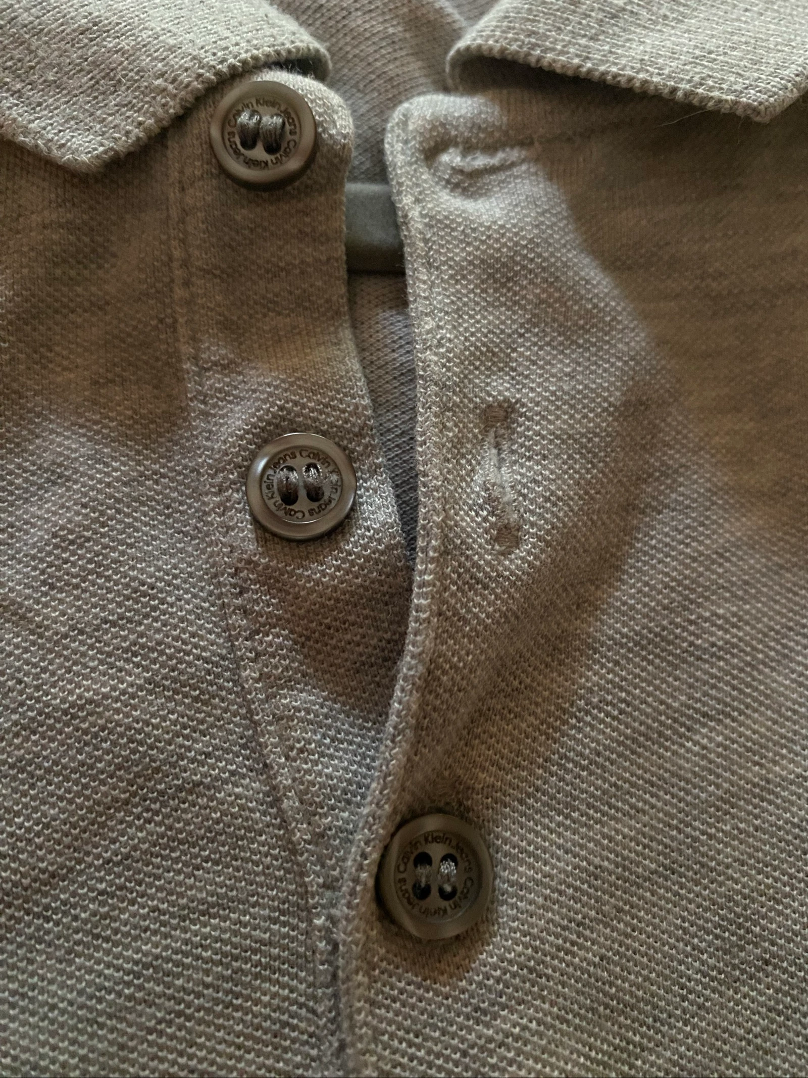 Polo Calvin Klein Jeans cinza mesclado 100 % algodão – Logo CK bordado – Tamanho M – photo 5